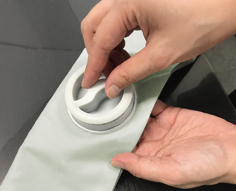 (日本語) 巻ける氷のう( 小さめ )