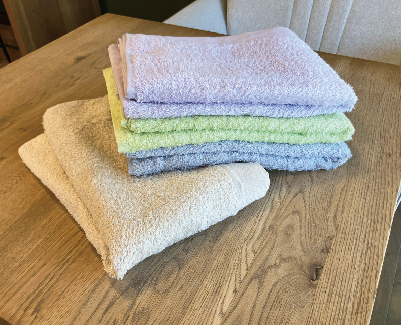 (日本語) ラサカラーバスタオル