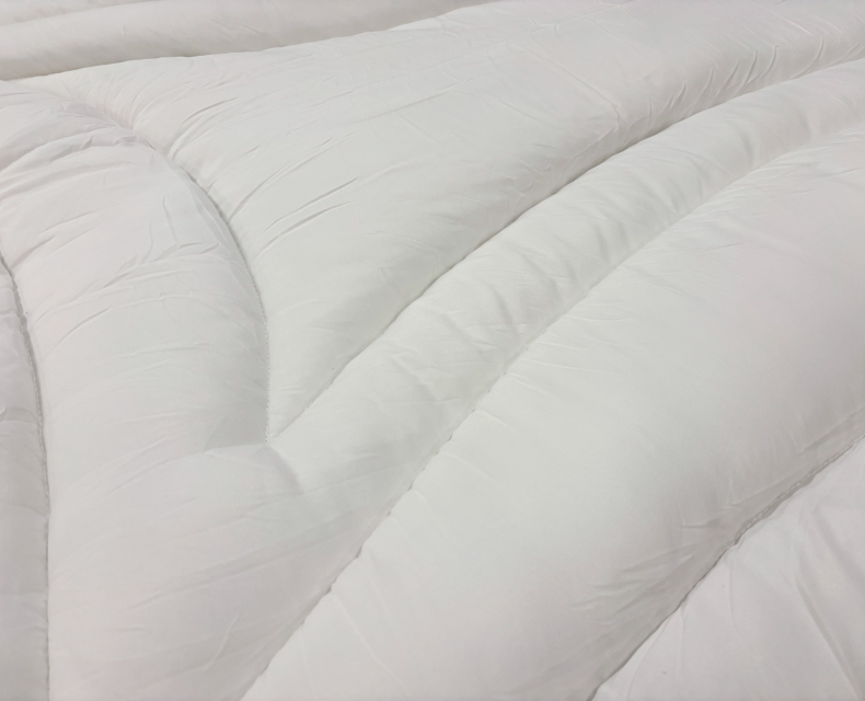 温度調節 掛け布団 150×210㎝