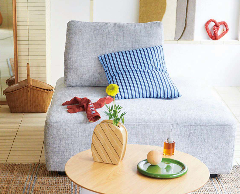 (日本語) クッション(  正方形 )